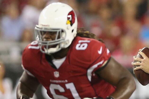 Cards' Cooper Begins Rehab on Broken Leg