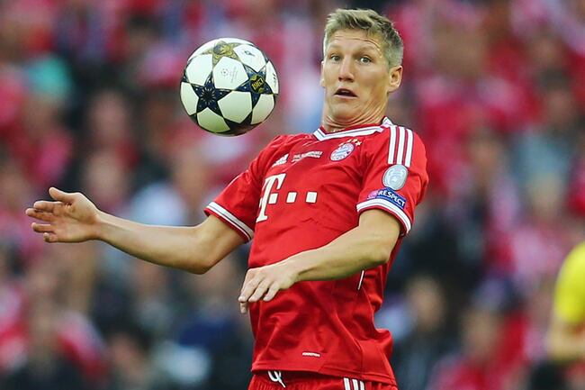 Hi-res-169511077-bastian-schweinsteiger-of-bayern-muenchen-in-action_crop_north