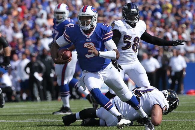 Hi-res-182351477-manuel-of-the-buffalo-bills-runs-with-the-ball-during_crop_north