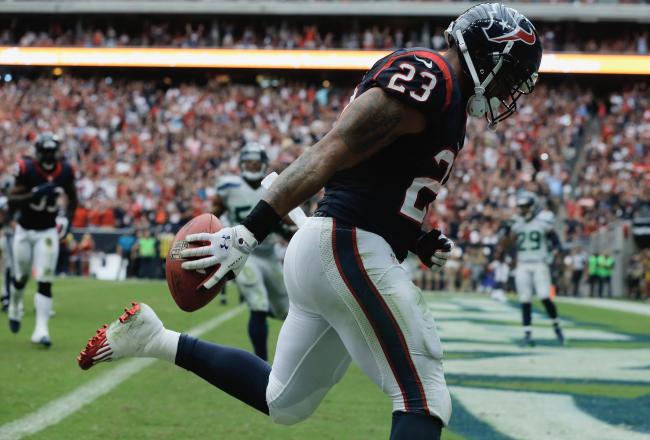 Hi-res-182299765-arian-foster-of-the-houston-texans-scores-a-touchdown_crop_north