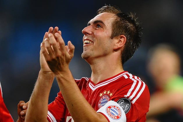 Philipp Lahm's Textbook Slide Tackle on Jesus Navas as Bayern Beat Man City