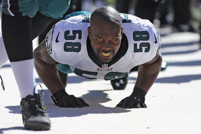 Hi-res-182351290-trent-cole-of-the-philadelphia-eagles-does-push-ups_crop_north