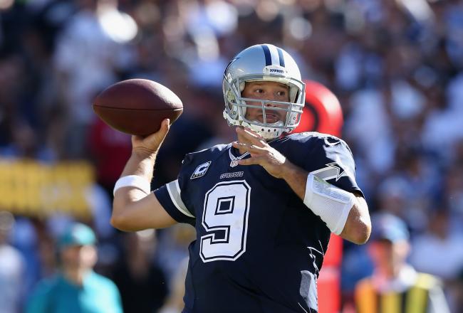 Hi-res-182630523-quarterback-tony-romo-of-the-dallas-cowboys-drops-back_crop_north