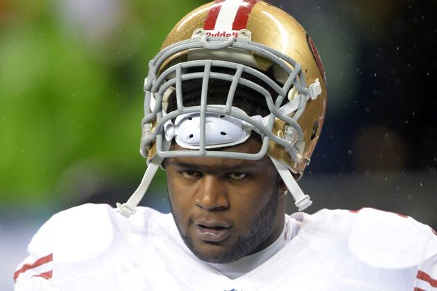 OT Davis Among 3 Limited in Practice