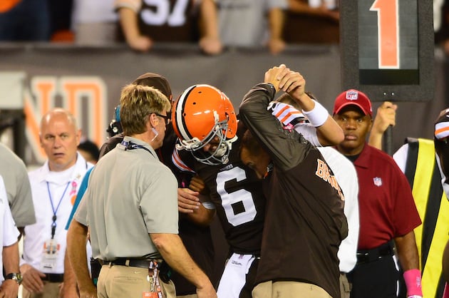 Browns QB Brian Hoyer Suffers Knee Injury, out for Game