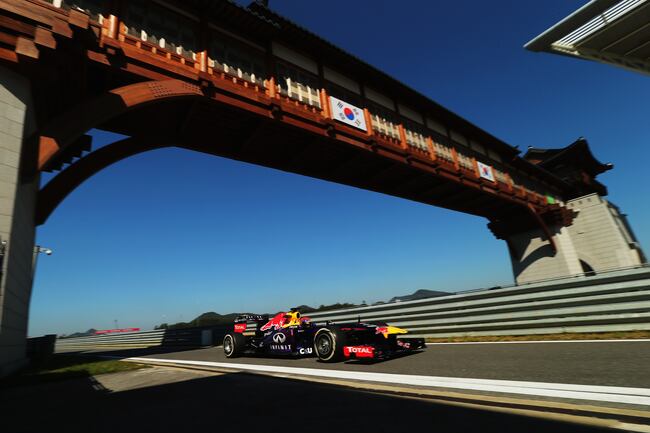 Hi-res-183052402-sebastian-vettel-of-germany-and-infiniti-red-bull_crop_north