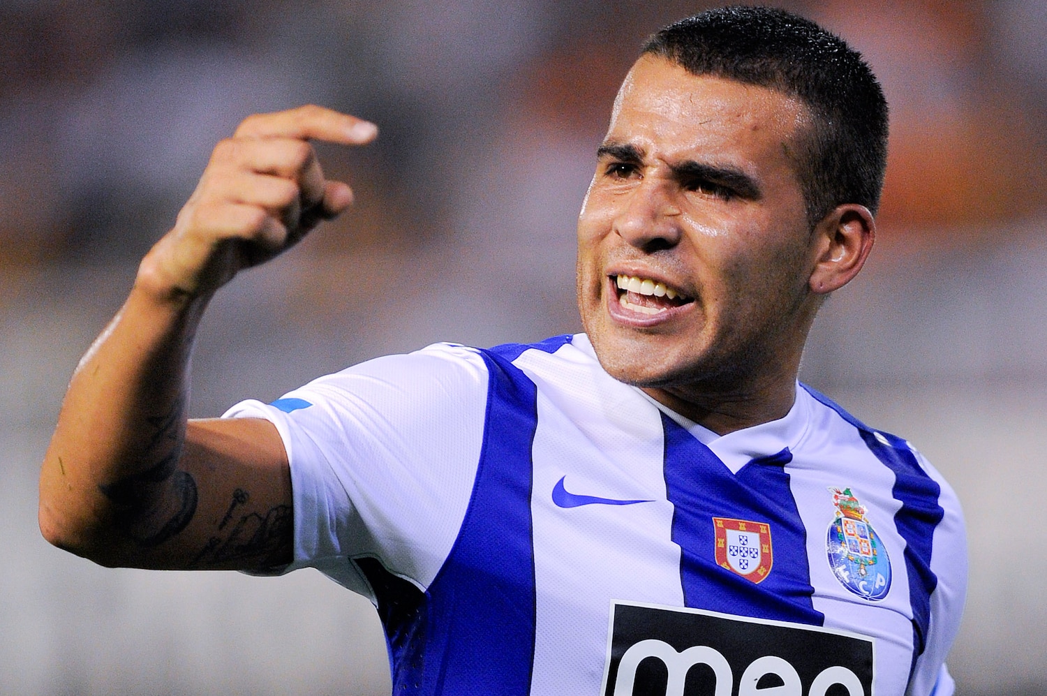 Chelsea Reportedly Set to Beat Barcelona to Nicolas Otamendi of Porto