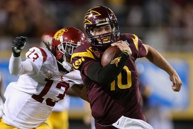 Hi-res-182600379-quarterback-taylor-kelly-of-the-arizona-state-sun_crop_north