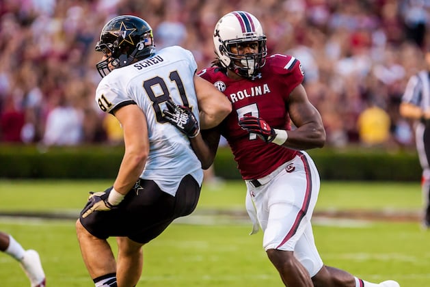Clowney (ribs) Skips Practice, Should Play