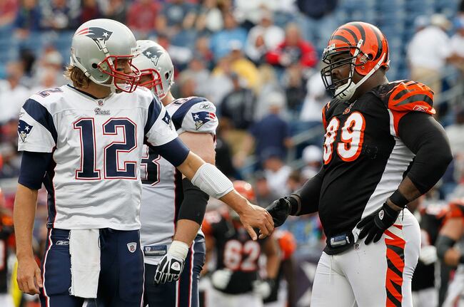 Hi-res-104030645-quarterbacks-tom-brady-of-the-new-england-patriots_crop_north