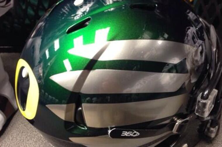 Oregon Ducks Unveil Saturday's Fresh Football Uniforms