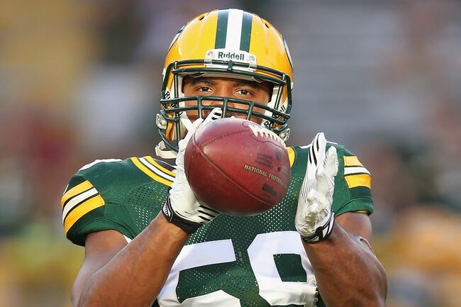 Hi-res-176207968-brad-jones-of-the-green-bay-packers-participates-in_crop_north