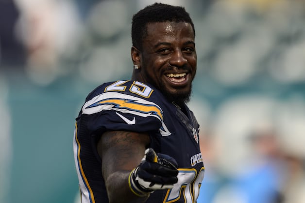 CB Wright and OL Cary Both Active vs. Raiders