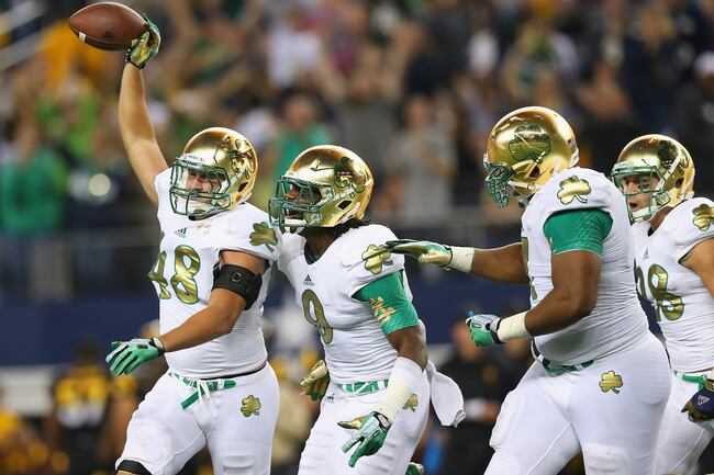Hi-res-183200914-dan-fox-of-the-notre-dame-fighting-irish-and-jaylon_crop_north
