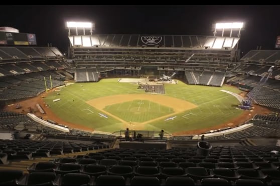 Watch Oakland'S O.co Coliseum Change from A's to Raiders Mode