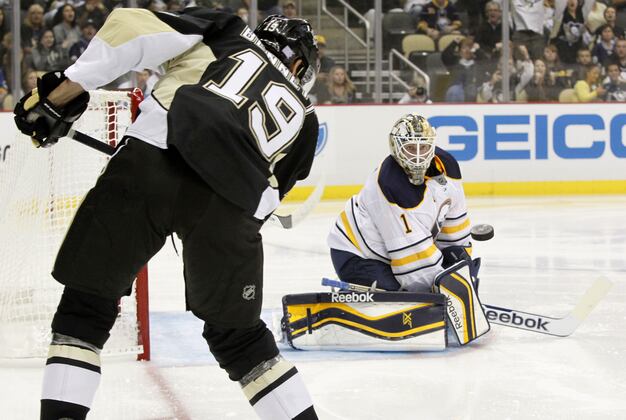 Penguins Notebook: Bennett Expected to Return to Right Wing