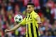 LONDON, ENGLAND - MAY 25: Ilkay Gundogan of Borussia Dortmund controls the ball during the UEFA Champions League final match between Borussia Dortmund and FC Bayern Muenchen at Wembley Stadium on May 25, 2013 in London, United Kingdom. (Photo by Alex Grimm/Getty Images)