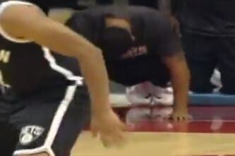 Video: Nets' Deron Williams Does Push-Ups to Celebrate