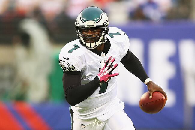 Hi-res-183447966-michael-vick-of-the-philadelphia-eagles-scrambles_crop_north