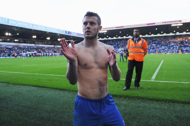 Hi-res-183444542-goal-scorer-jack-wilshere-of-arsenal-applauds-the_crop_north