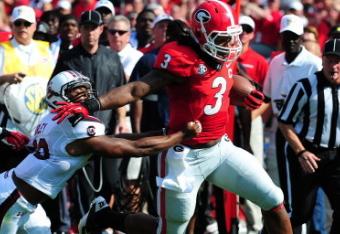 179975732-todd-gurley-of-the-georgia-bulldogs-carries-the-ball_crop_north