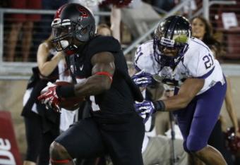 183201423-wide-receiver-ty-montgomery-of-the-stanford-cardinal_crop_north