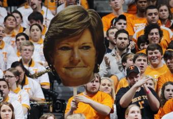 137497901-tennessee-volunteers-fans-hold-up-a-cardboard-photo-of_crop_north