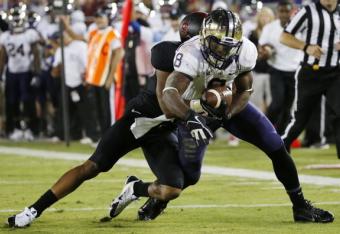 183213820-wide-receiver-kevin-smith-of-the-washington-huskies_crop_north