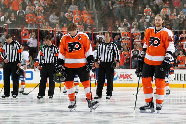 Hi-res-167851360-claude-giroux-and-jakub-voracek-of-the-philadelphia_crop_north