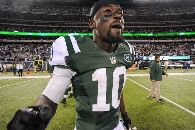 Hi-res-181607086-wide-receiver-santonio-holmes-of-the-new-york-jets_crop_north