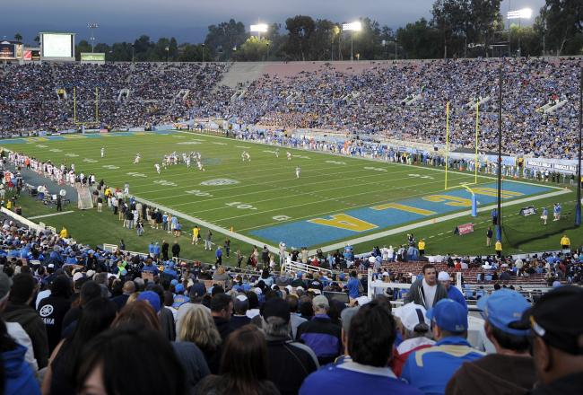 Hi-res-106632575-general-view-of-the-stadium-during-the-game-between-the_crop_north