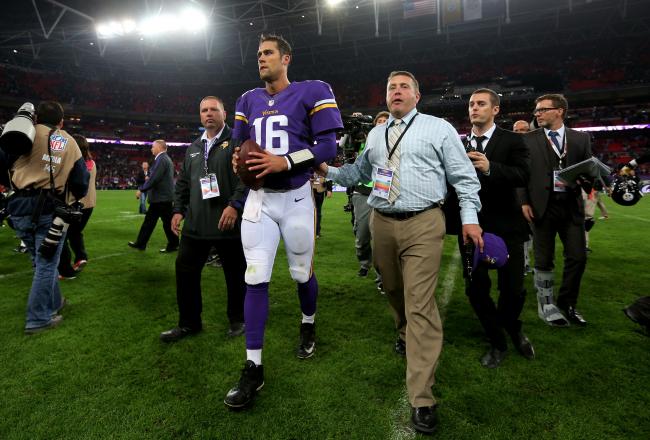 Hi-res-182322359-quarterback-matt-cassel-of-the-minnesota-vikings-looks_crop_north