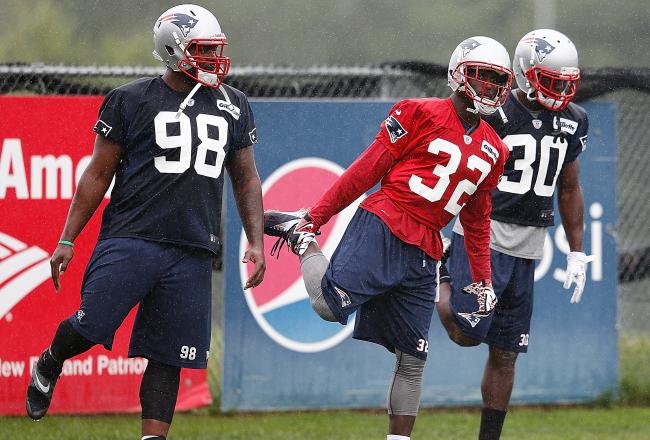 Hi-res-174470558-marcus-forston-devin-mccourty-and-leon-washington_crop_north