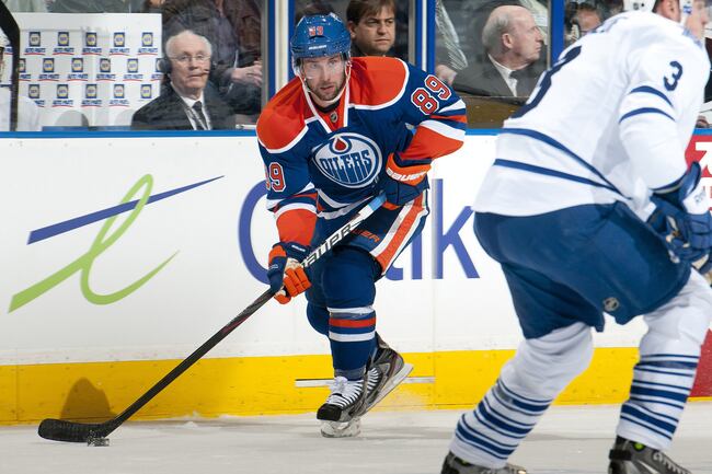 Hi-res-139616724-sam-gagner-of-the-edmonton-oilers-carries-the-puck-into_crop_north