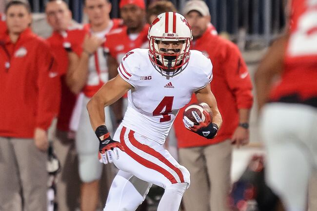 Hi-res-183572017-jared-abbrederis-of-the-wisconsin-badgers-runs-with-the_crop_north