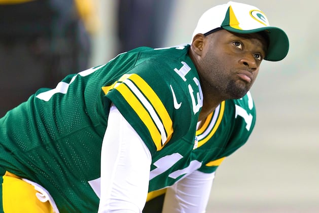 Free-Agent QB Vince Young Campaigns for Houston Texans Job