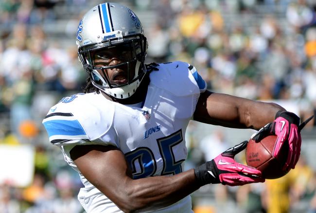 Hi-res-183674582-joique-bell-of-the-detroit-lions-warms-up-before-the_crop_north