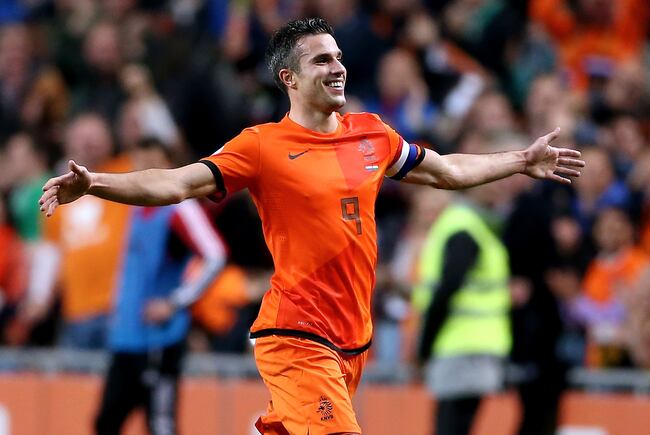 Hi-res-184069637-robin-van-persie-of-holland-celebrates-after-scoring_crop_north
