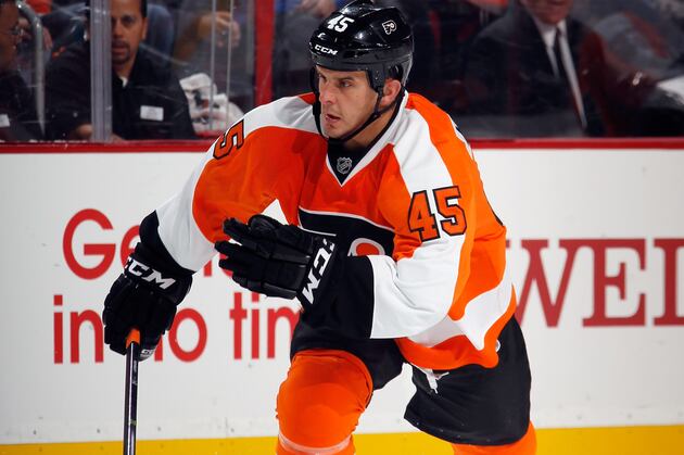 Tootoo Calls out Flyers' Newbury for 'Gutless Play'