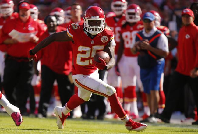 Hi-res-184416547-jamaal-charles-of-the-kansas-city-chiefs-drives-down_crop_north
