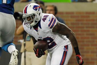Hi-res-151014736-dorin-dickerson-of-the-buffalo-bills-catches-a-third_crop_north
