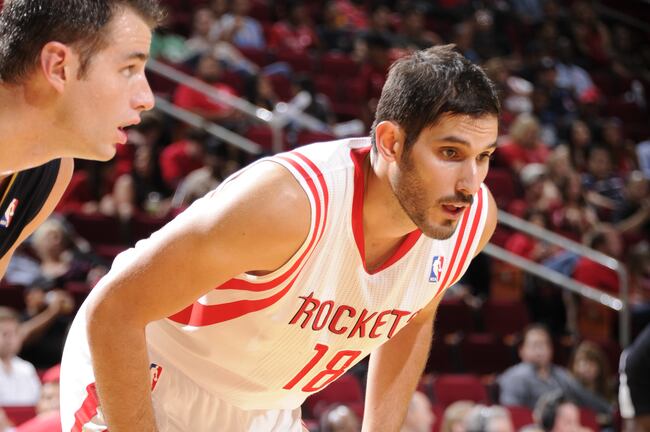 Hi-res-183643330-omri-casspi-of-the-houston-rockets-battles-for-the_crop_north