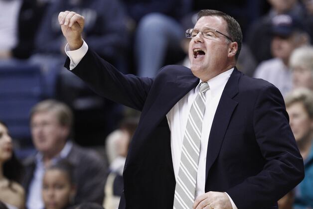 AP News : Ex-Holy Cross Player Alleges Abuse by Coach
