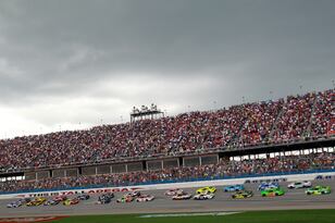 Hi-res-168103060-carl-edwards-driver-of-the-fastenal-ford-and-martin_crop_north