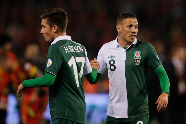 Hi-res-184759112-craig-bellamy-and-harry-wilson-of-wales-shake-hands_crop_north
