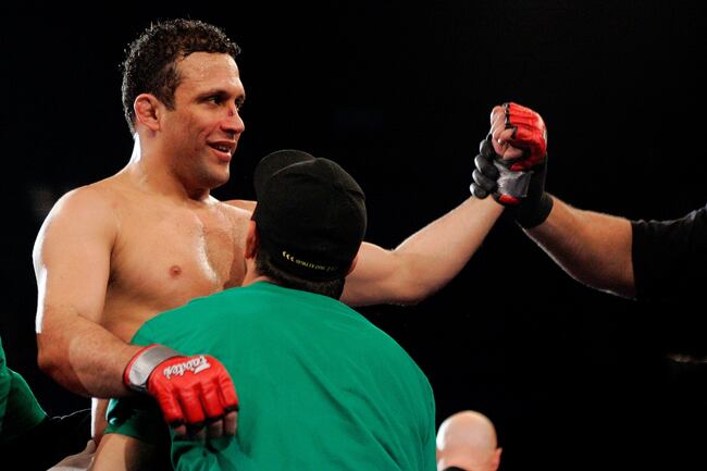 Hi-res-72903791-renzo-gracie-celebrates-defeating-carlos-newton-during_crop_north