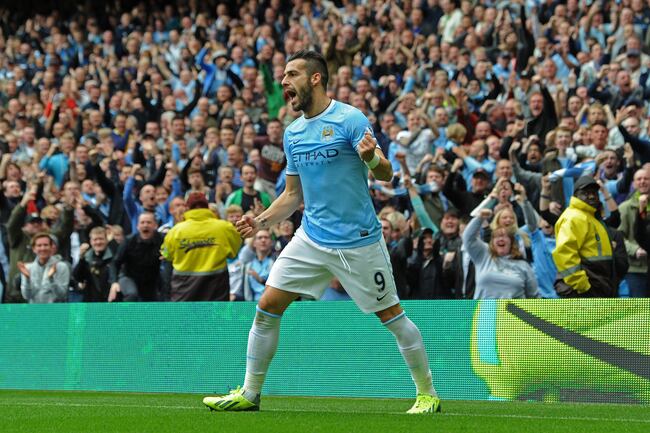 Hi-res-183151305-alvaro-negredo-of-manchester-city-celebrates-after_crop_north
