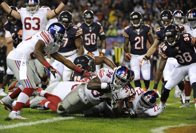 Hi-res-183989280-brandon-jacobs-of-the-new-york-giants-scores-a_crop_north