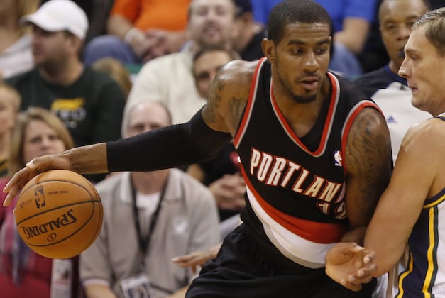 Reports: Aldridge Sits Practice with Left Knee Pain