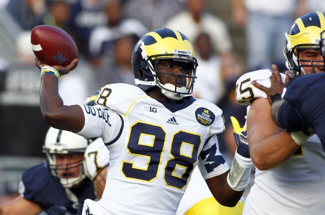 Hi-res-184234868-devin-gardner-of-the-michigan-wolverines-drops-back-to_crop_north